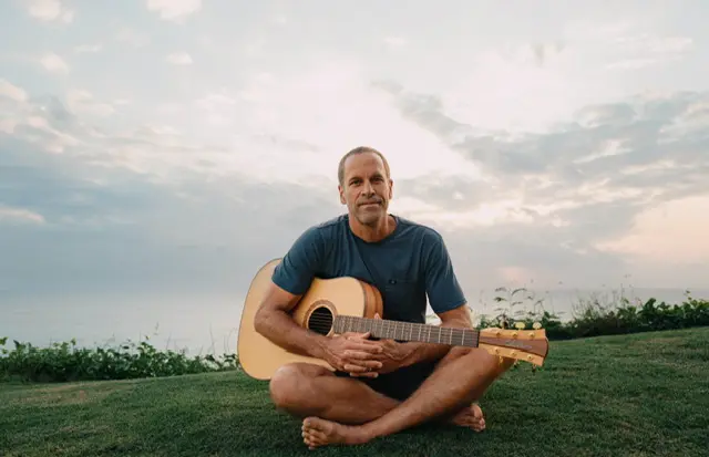 Jack Johnson retorna ao Brasil e traz sua turnê SURFILMUSIC para Florianópolis em show único no Sul do país