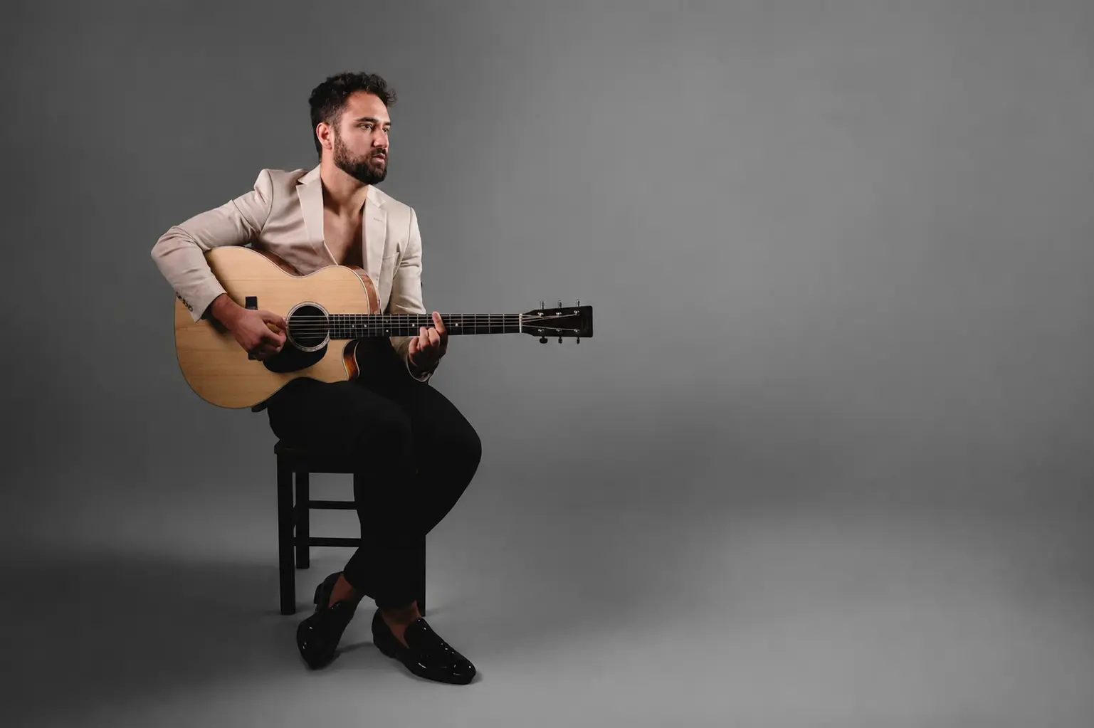 Wallace Vainstok e Banda se apresentam na Plataforma Musical Lira Bar nesta sexta-feira