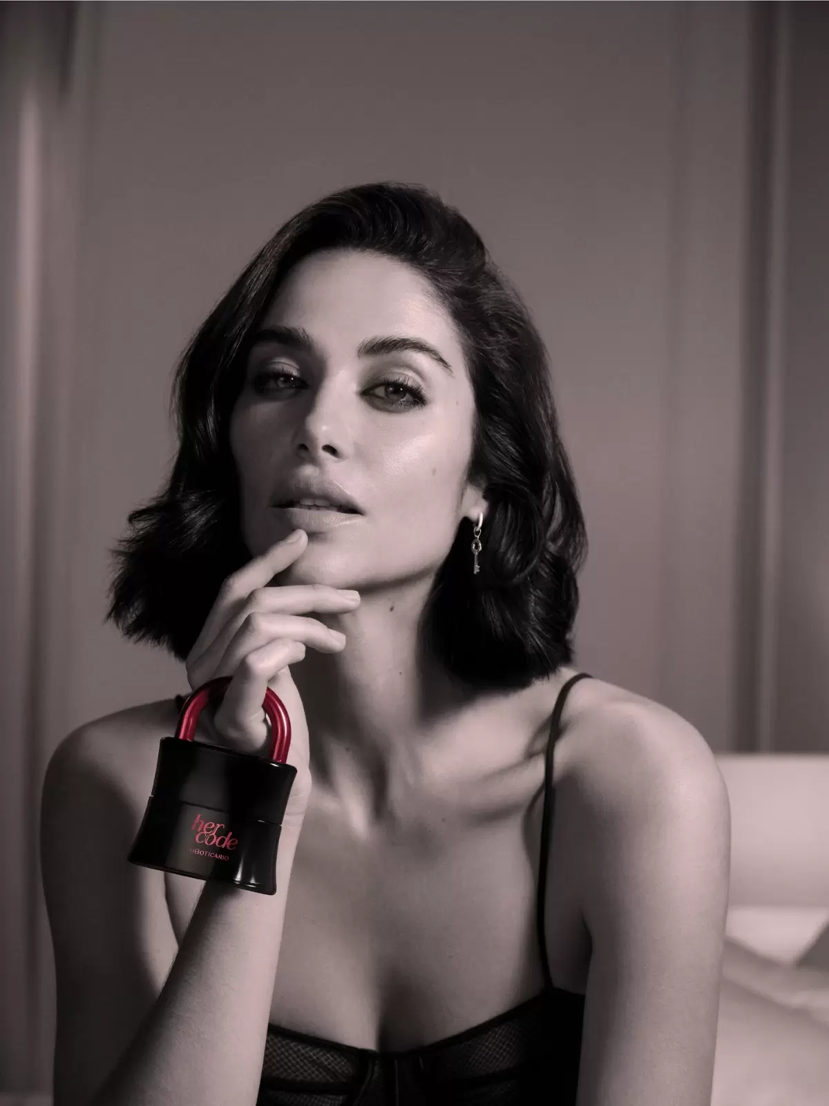 O Boticário apresenta Her Code Clímax, com tecnologia inédita no mercado de fragrâncias global, que comprovadamente desperta a sensualidade