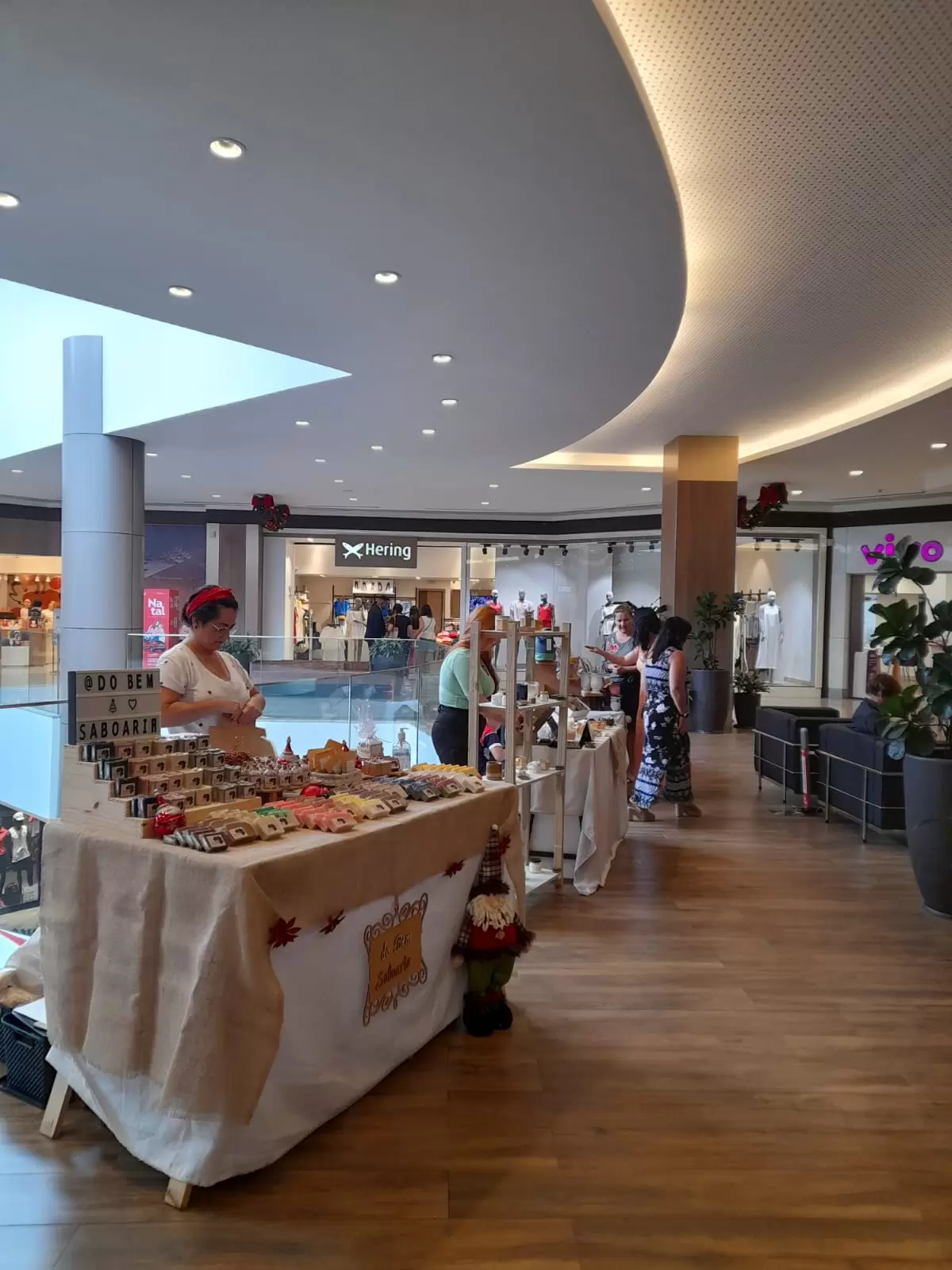 Coletivo Artesanal oferece produtos regionais no Shopping Itaguaçu