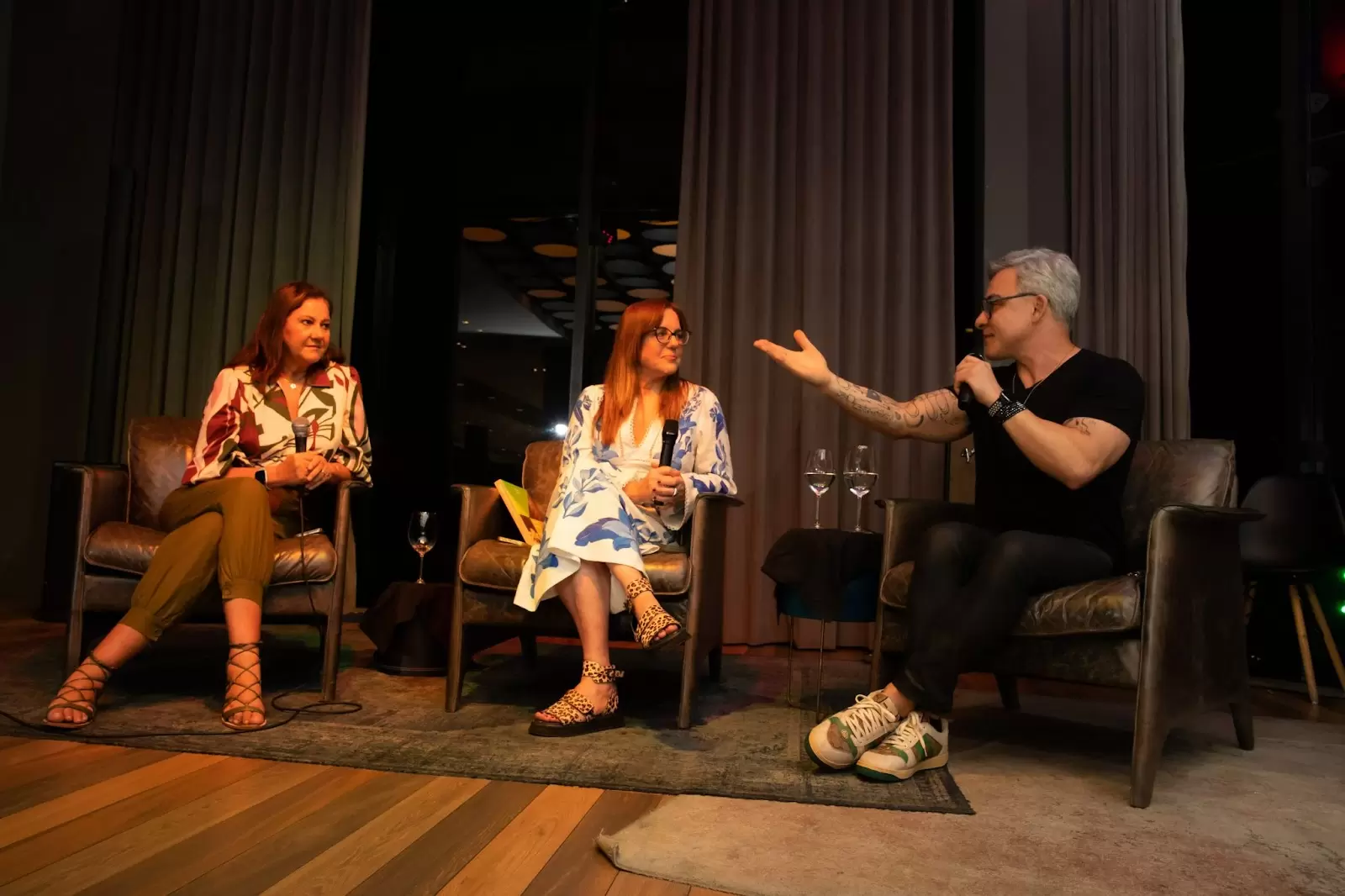 O Boticário promove lançamento do livro “Pequeno Almanaque da Beleza” em roda de conversa entre a autora e o maquiador Sadi Consati, em Florianópolis 