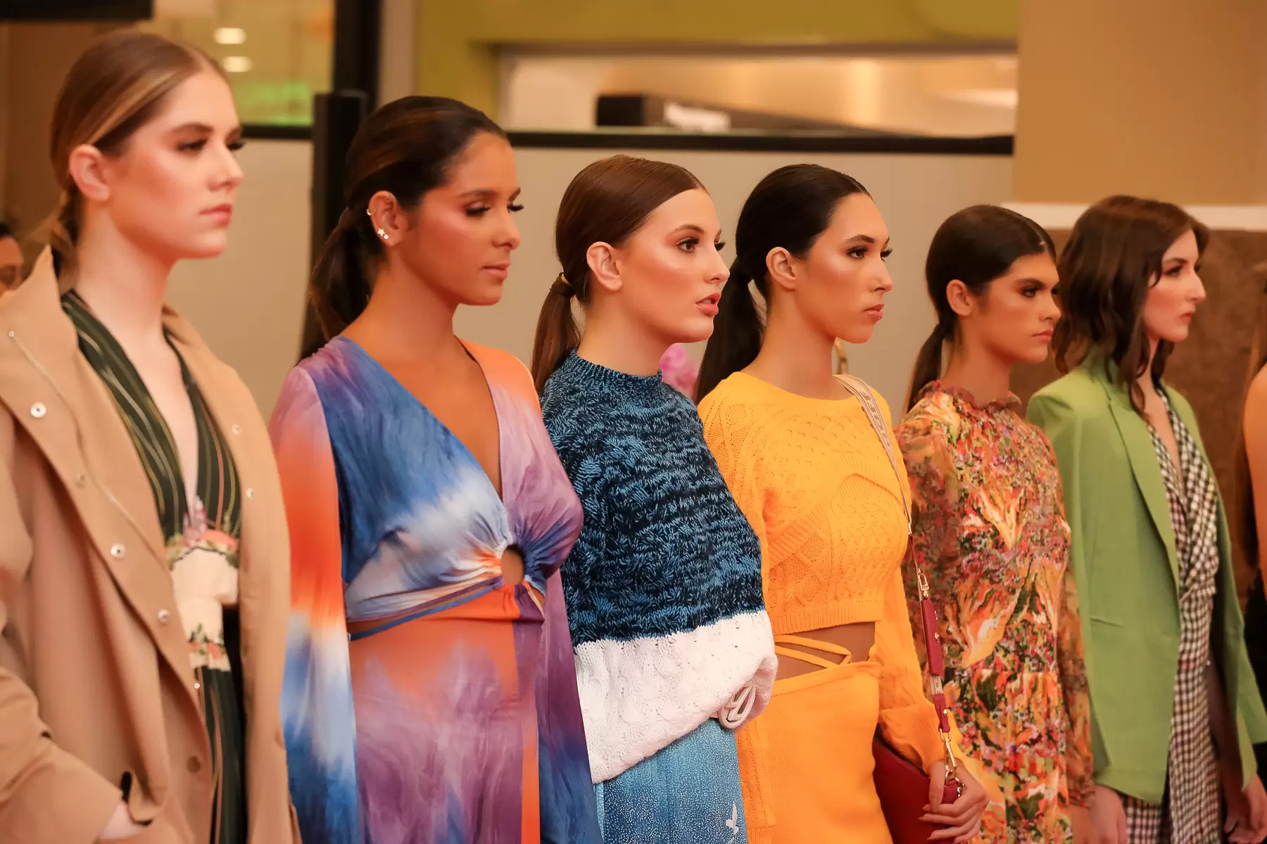 Villa Romana Shopping promove desfile de marcas internacionais, consultoria de  estilo e bate-papo sobre empreendedorismo para comemorar o Mês da Mulher