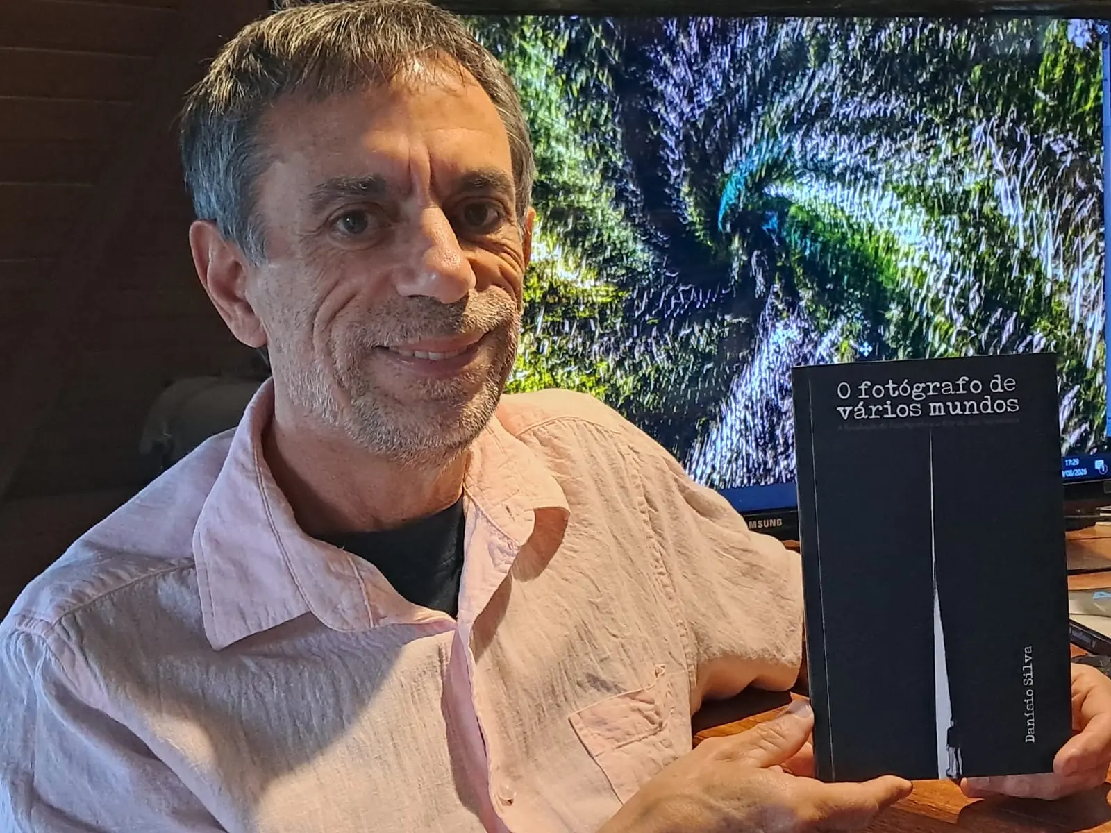 Finissage da exposição de Danísio Silva terá roda de conversa com o fotógrafo
