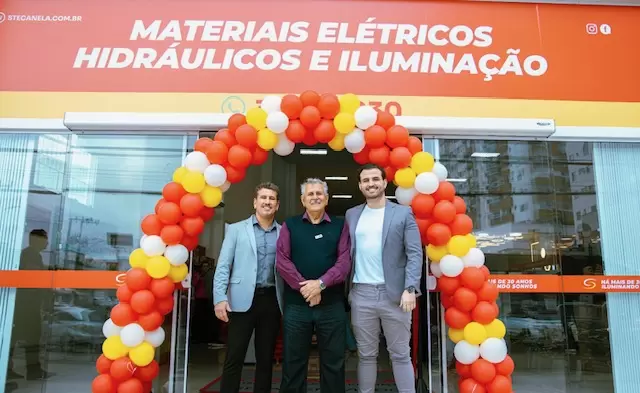 Expansão: referência em materiais elétricos, hidráulicos e iluminação, Stecanela abre em Palhoça sua terceira unidade