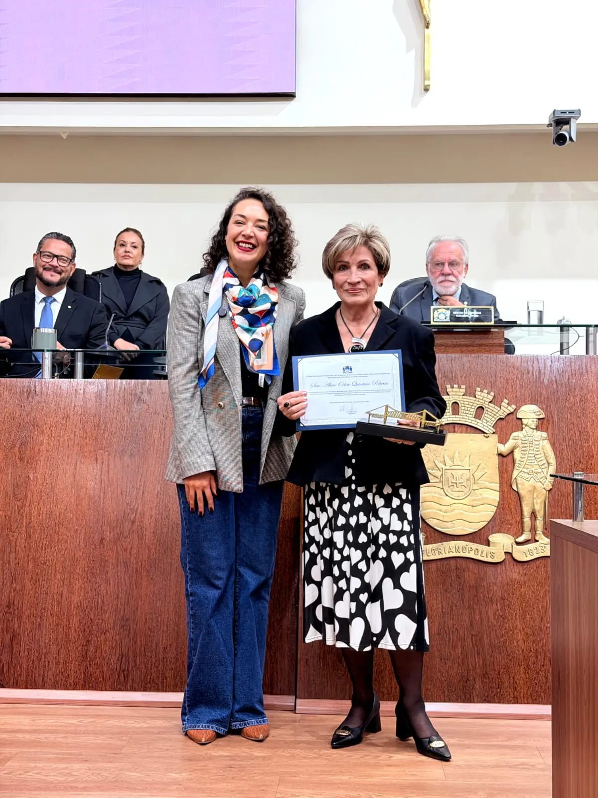 Vereadora Manu Vieira homenageia APAE de Florianópolis pelos 62 anos