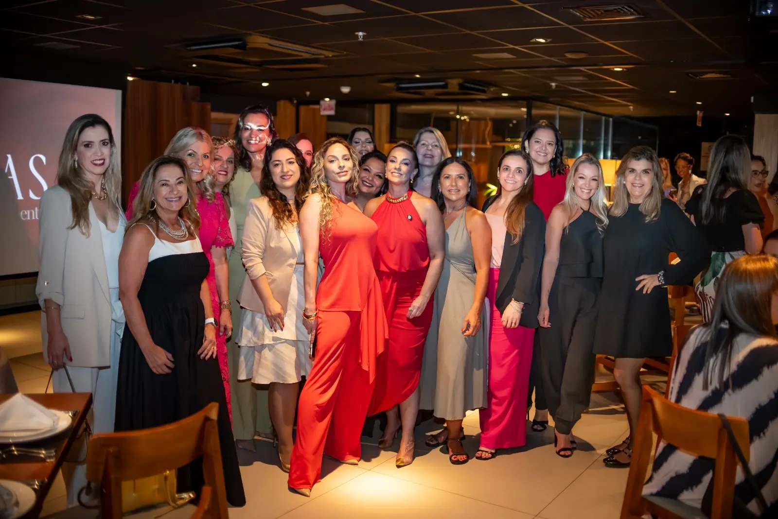 7º Jantar das Leoas celebra liderança feminina e fortalece conexões em edição especial no Coco Bambu