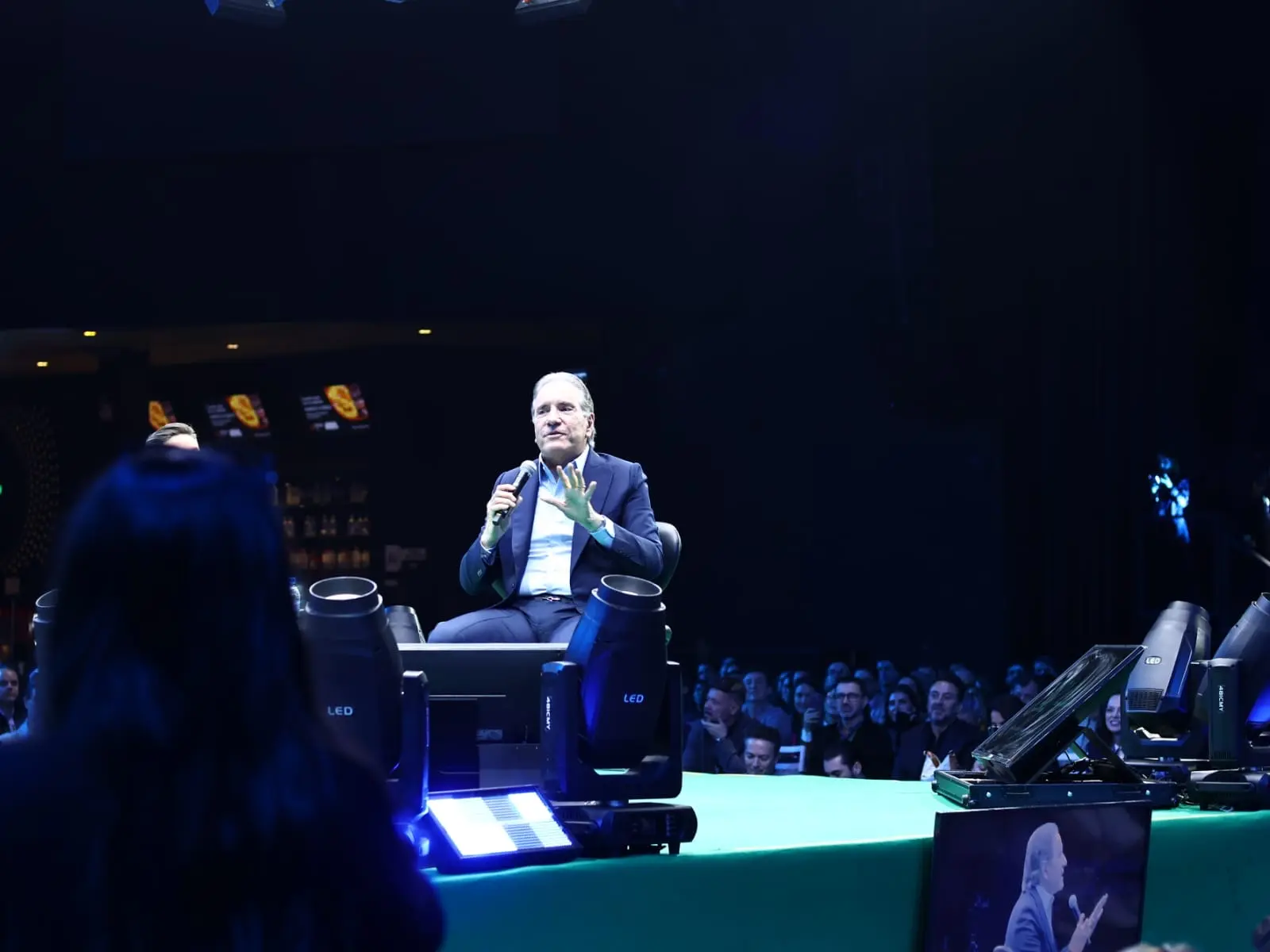 Gestão de equipes, intuição e eficiência marcam a manhã do segundo dia do Empreende Brazil Conference