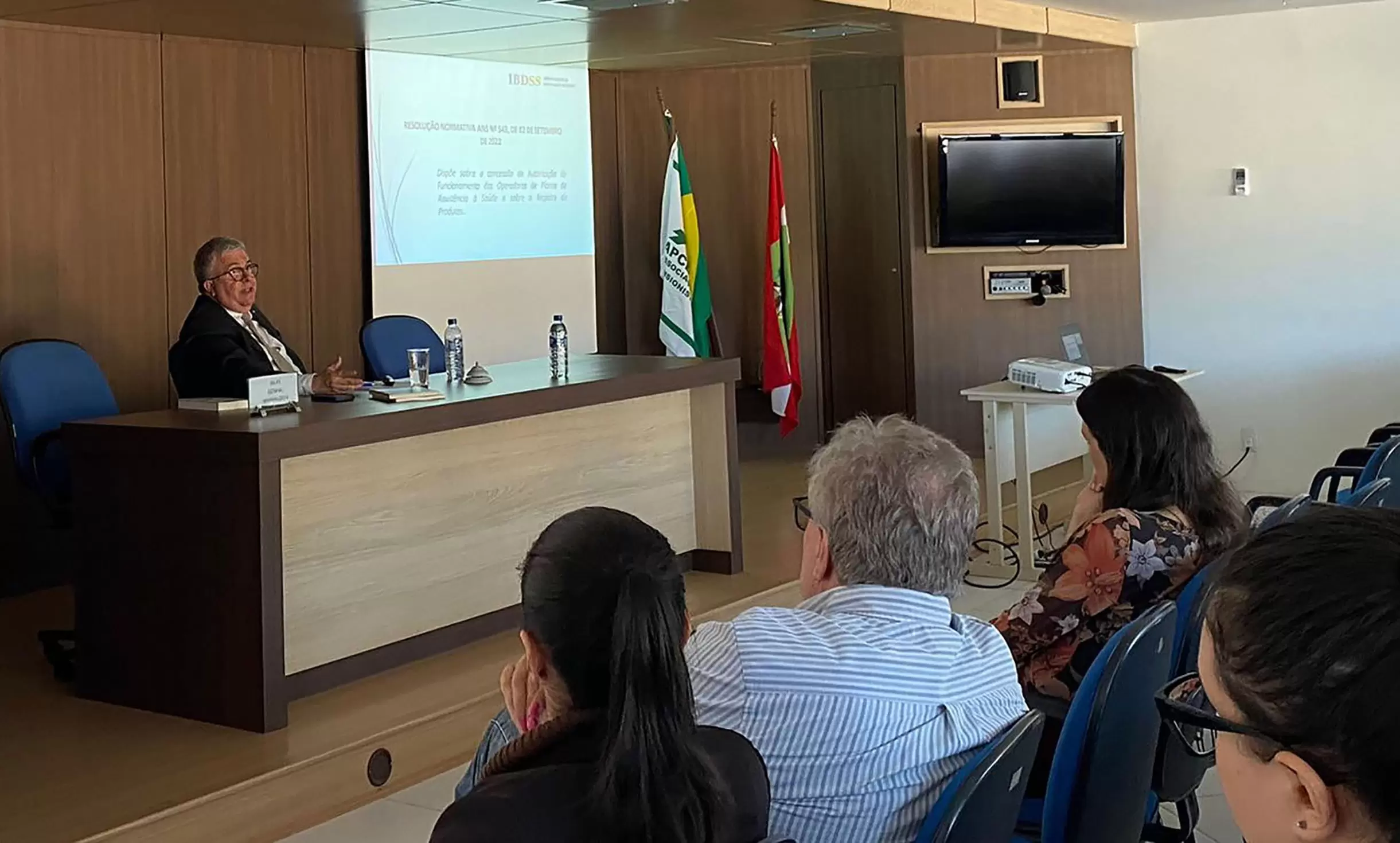 CELOS promove treinamento sobre Planos de Saúde