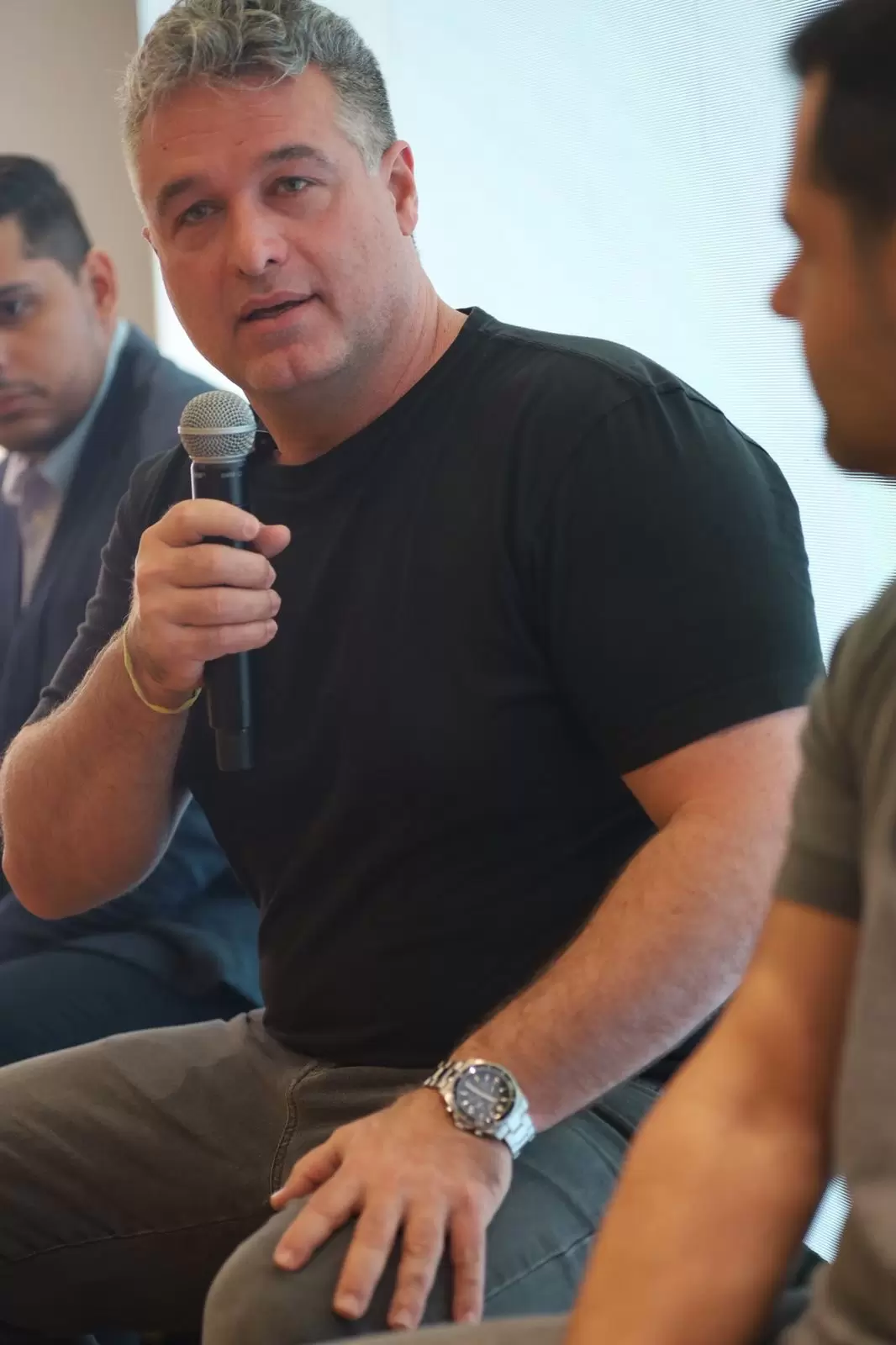 Referência no mercado wellness, o catarinense Marcelo Stefani, da Gym Cub, faz palestra entre grandes empresários