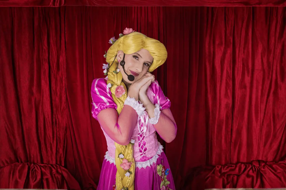 Rapunzel inspira espetáculo infantil gratuito neste domingo (18) em Florianópolis