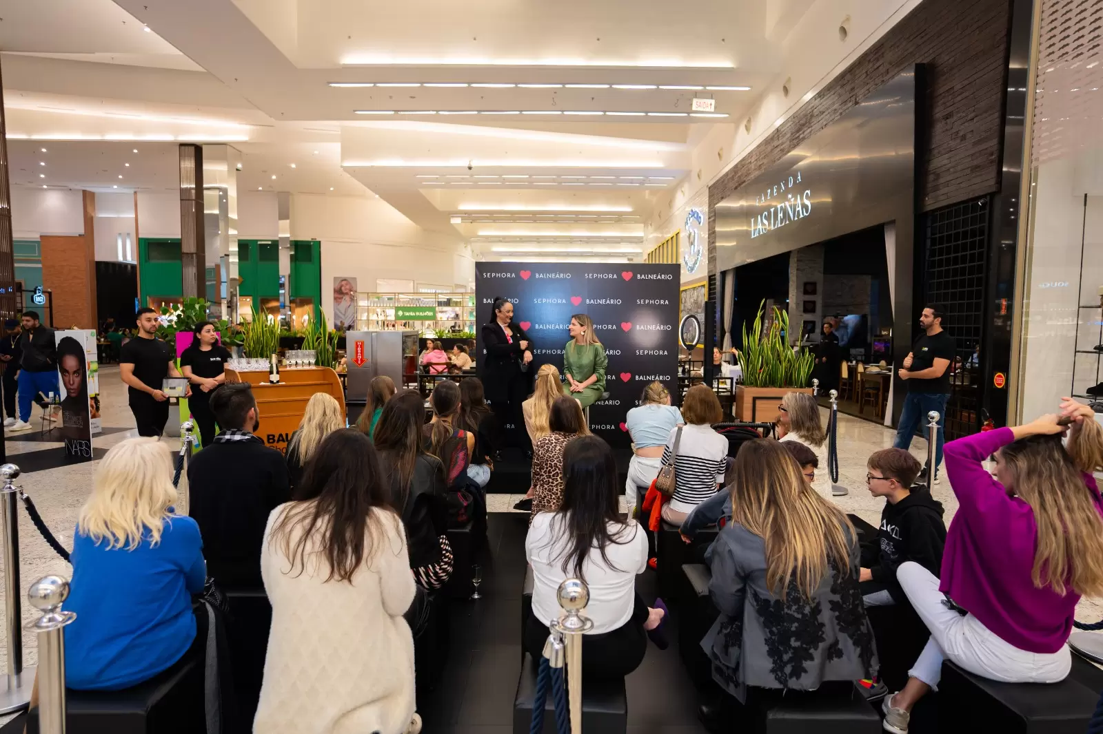 Sephora, rede internacional de lojas de beleza, comemora aniversário com masterclasses gratuitas no Balneário Shopping 