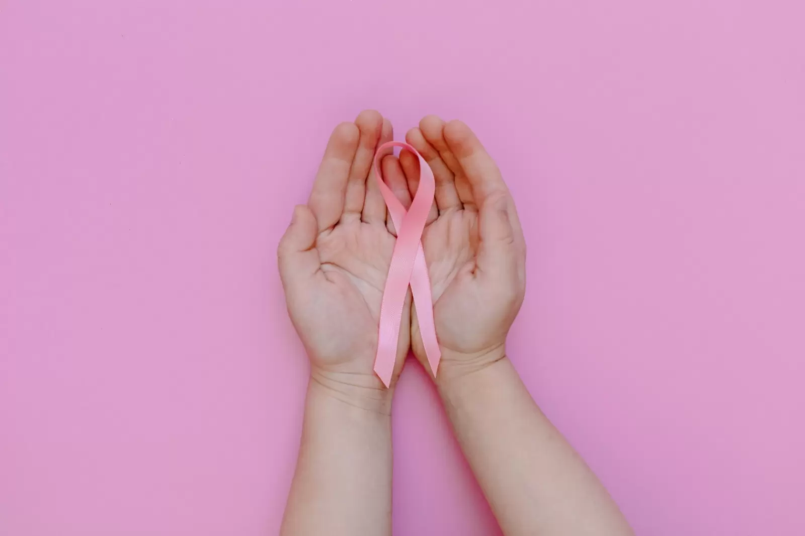 Outubro Rosa: um mês de solidariedade e esperança na luta contra o câncer de mama