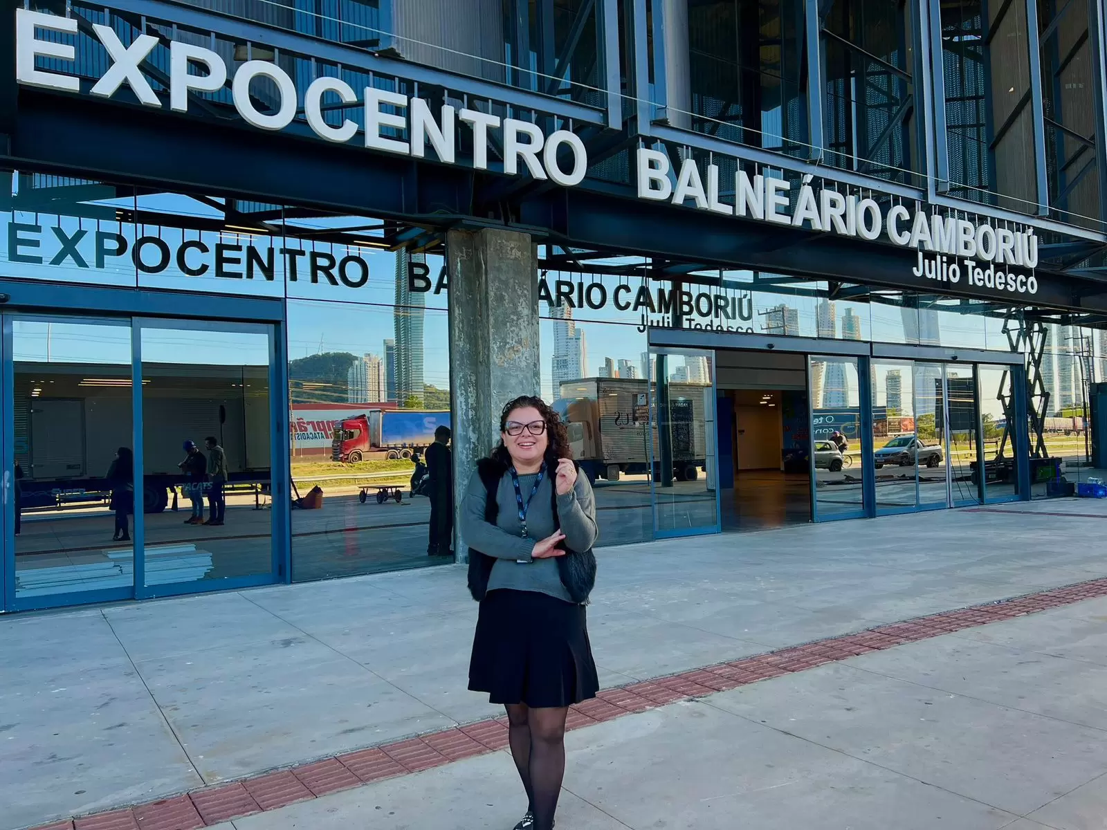 Claudia Regina assume a gerência comercial do Expocentro Balneário Camboriú Júlio Tedesco