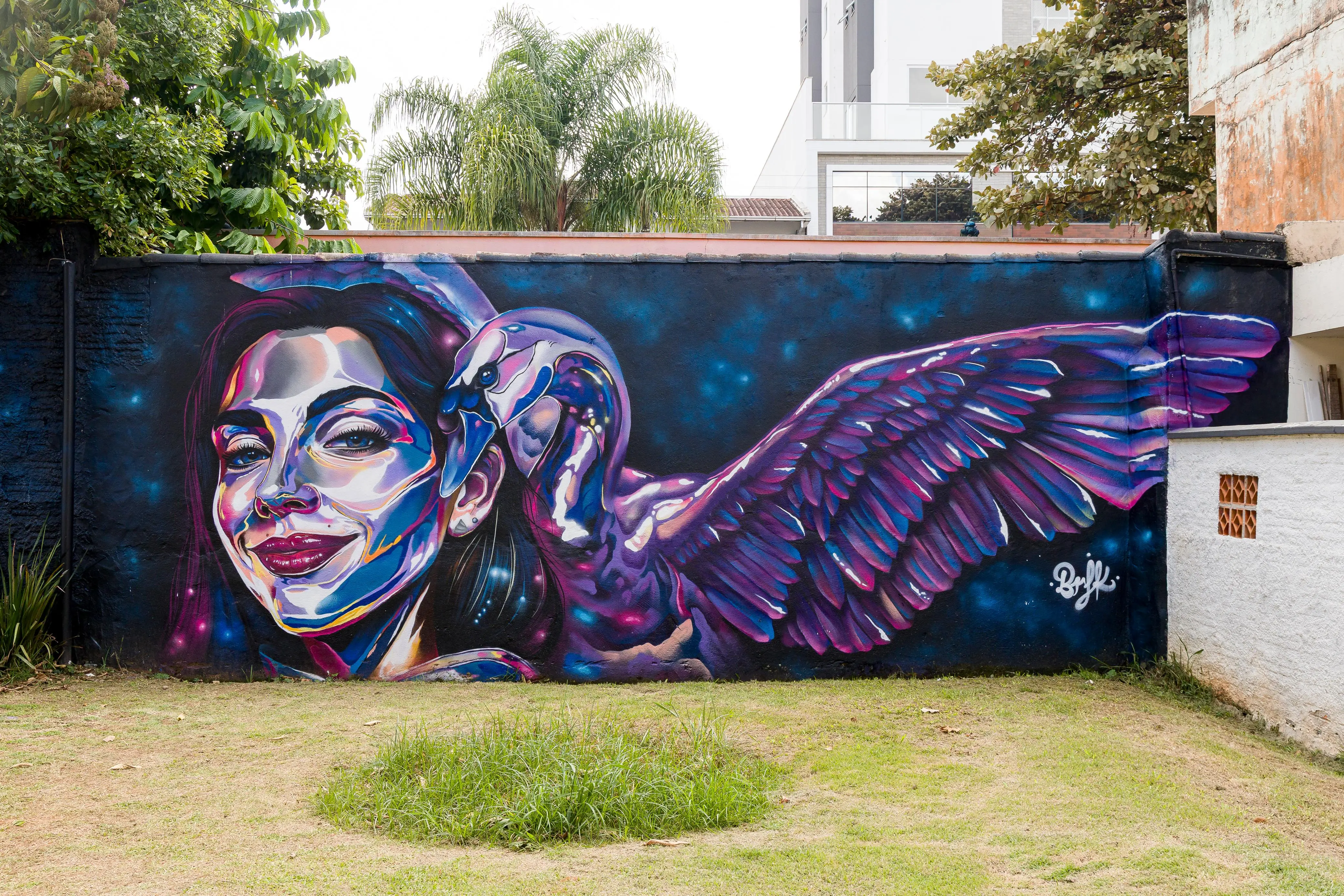 Pesquisa recupera histórias de obras de arte que marcaram a paisagem de Balneário Camboriú
