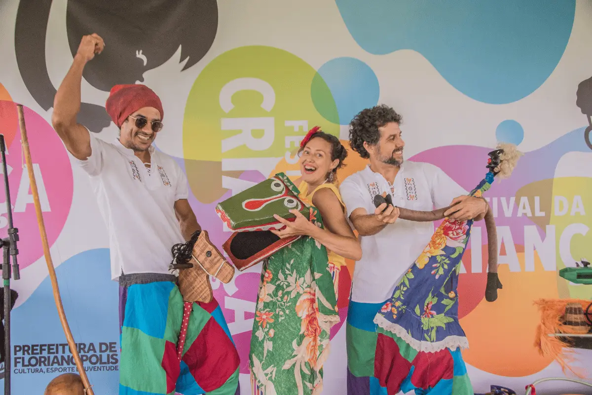 Teatro infantil gratuito é atração do fim de semana prolongado no Villa Romana Shopping