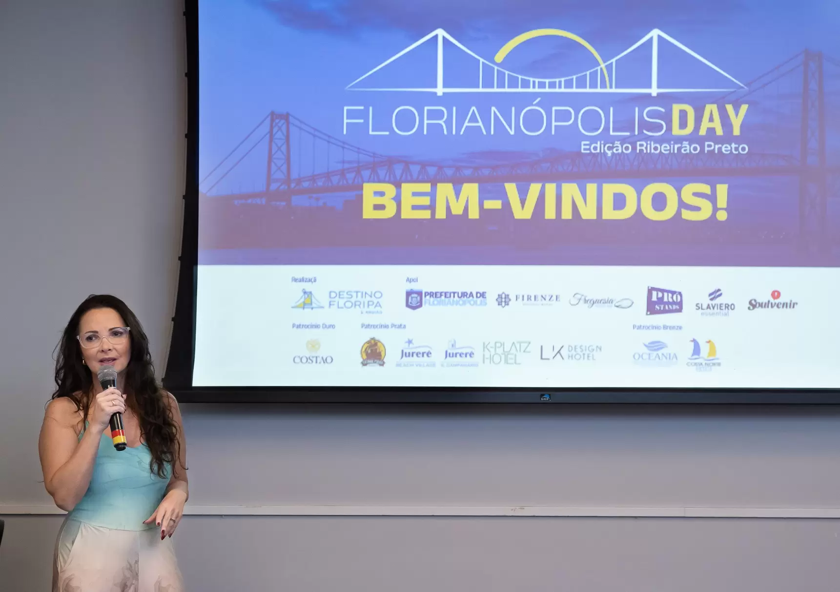 Destino Floripa & Região qualifica agentes de viagens no Chile, Argentina e Uruguai