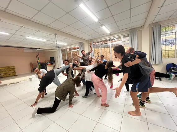 Lápis de Seda e Prefeitura de Florianópolis capacitam professores de Dança da rede municipal para fortalecer inclusão nas escolas