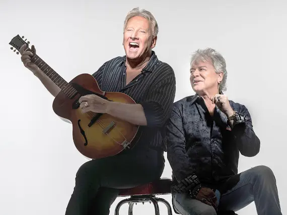 Air Supply celebra 50 anos de carreira em show na Arena Opus