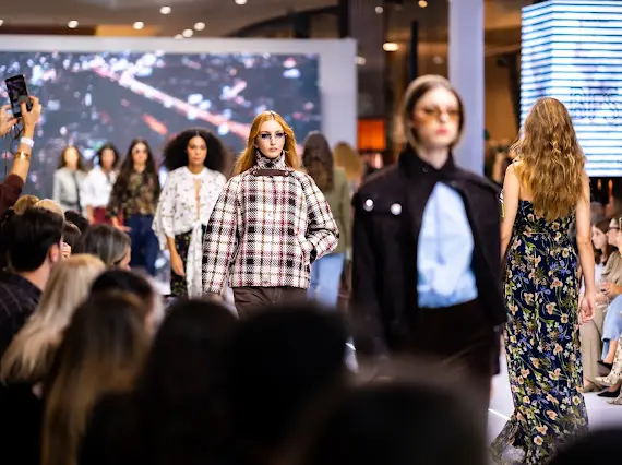 Balneário Fashion Show encerra edição Winter 2026 consolidando Balneário Shopping como palco da moda no Sul do Brasil 