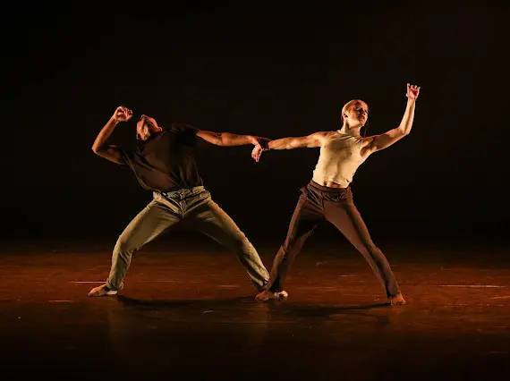 ECCO CIA. DE DANÇA É CAMPEÃ DO  15º FESTIVAL DE DANÇA DE FLORIANÓPOLIS
