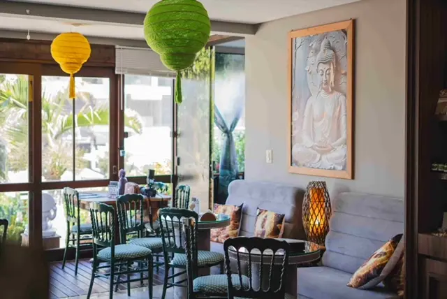 Jurerê ganha refúgio holístico com mais de 20 terapias, cafeteria e chás do mundo inteiro