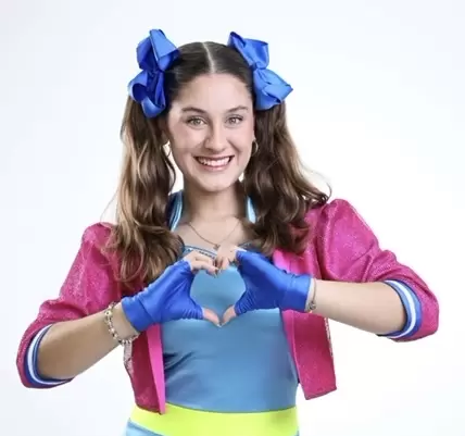 Balneário Shopping recebe youtuber Mileninha para encontro especial com fãs