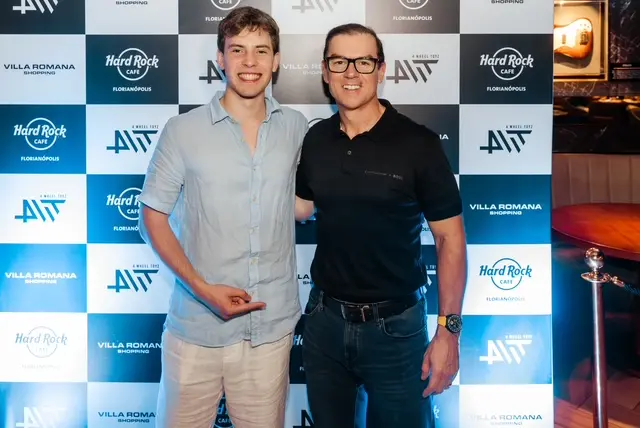 Villa Romana Shopping realizou encontro para entusiastas de carros esportivos