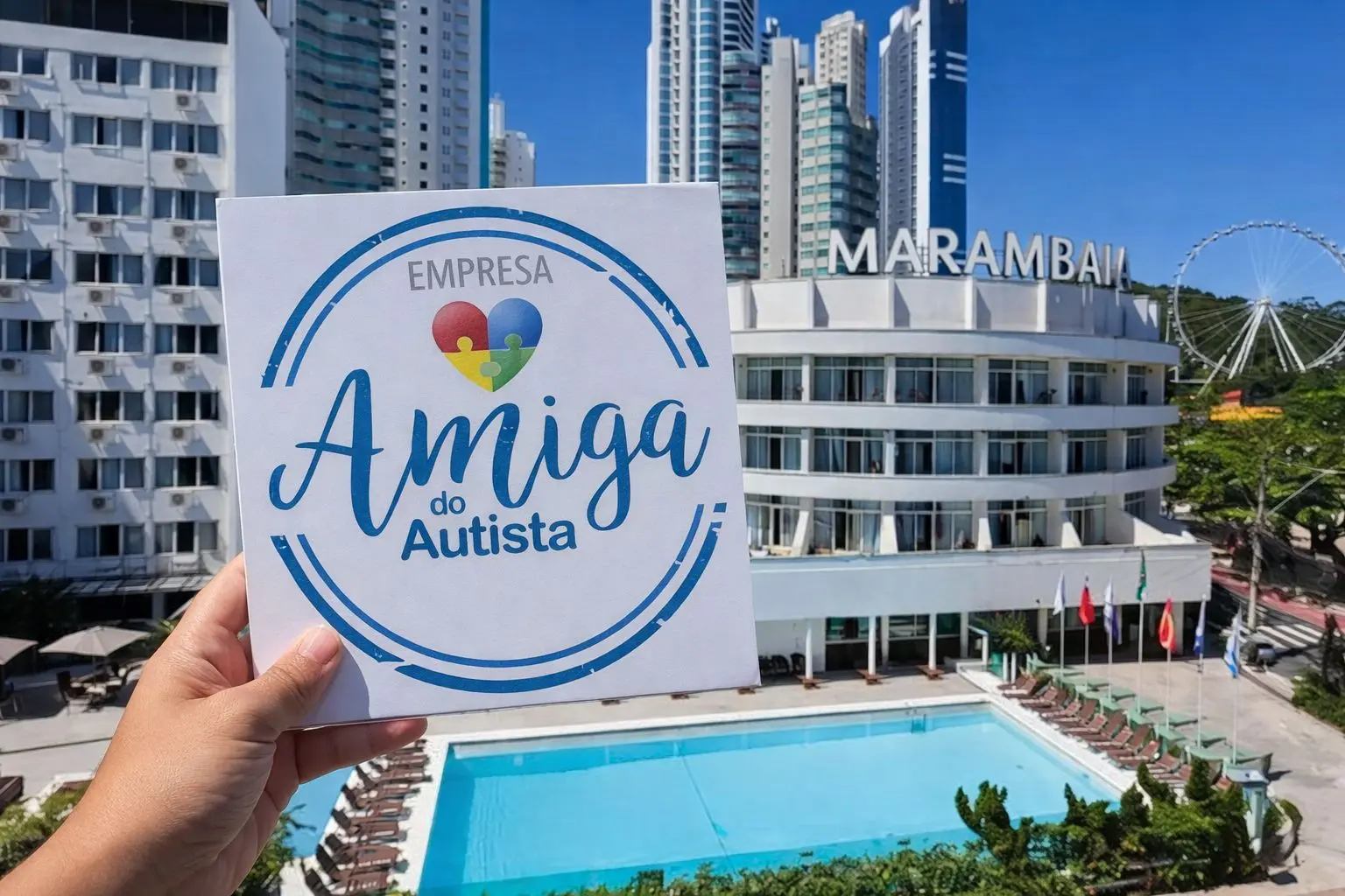 Hotel Marambaia destaca inclusão no carnaval e reforça acolhimento a famílias atípicas em Balneário Camboriú