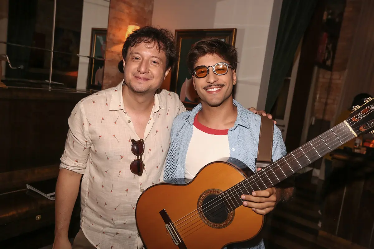 Luiz Zago e Matu Miranda retornam ao Festival Cultural Franz Cabaret com apresentação gratuita em Florianópolis