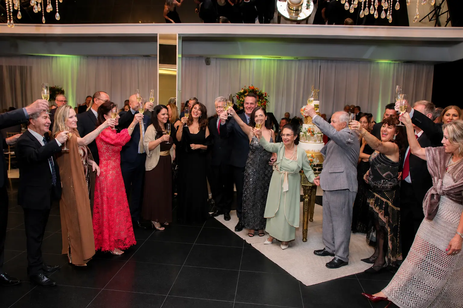 Baile dos 100 anos do Lira Tênis Clube acontece dia 17 com coroação da nova rainha