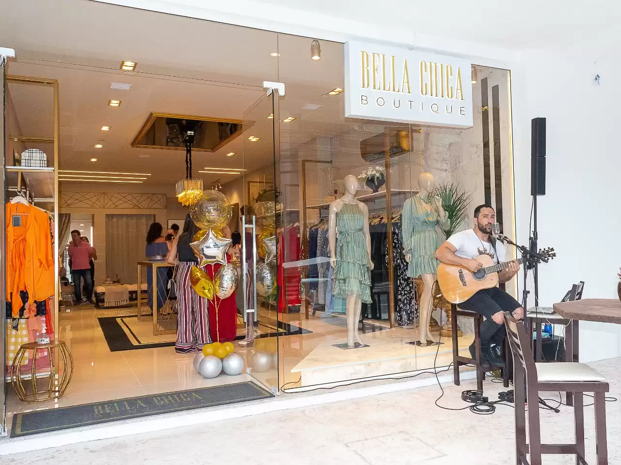  Bella Chica Boutique inaugura com petit comité em Balneário Camboriú