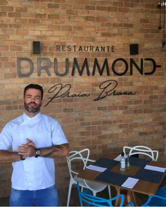 Chef Zé Abranches comanda a cozinha do Restaurante Drummond
