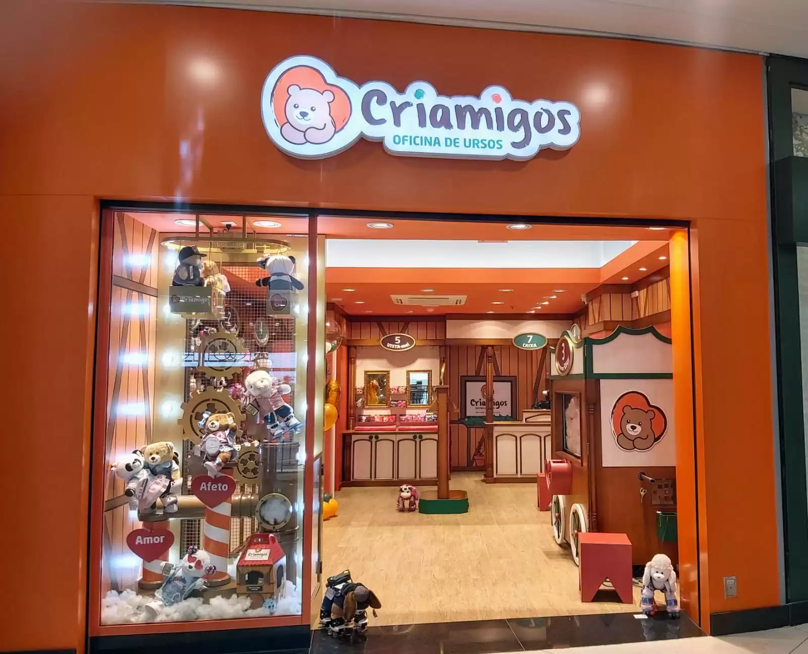 Criamigos inaugura no Villa Romana Shopping