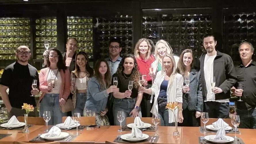 Coco Bambu apresenta Happy Hour e recebe jornalistas e influenciadores em experiência especial na Grande Florianópolis