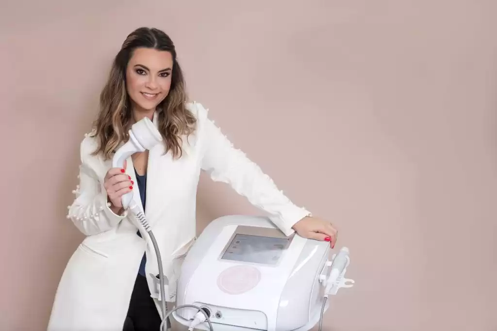 Estética Lidiane Amaral comemora 20 anos com novidades