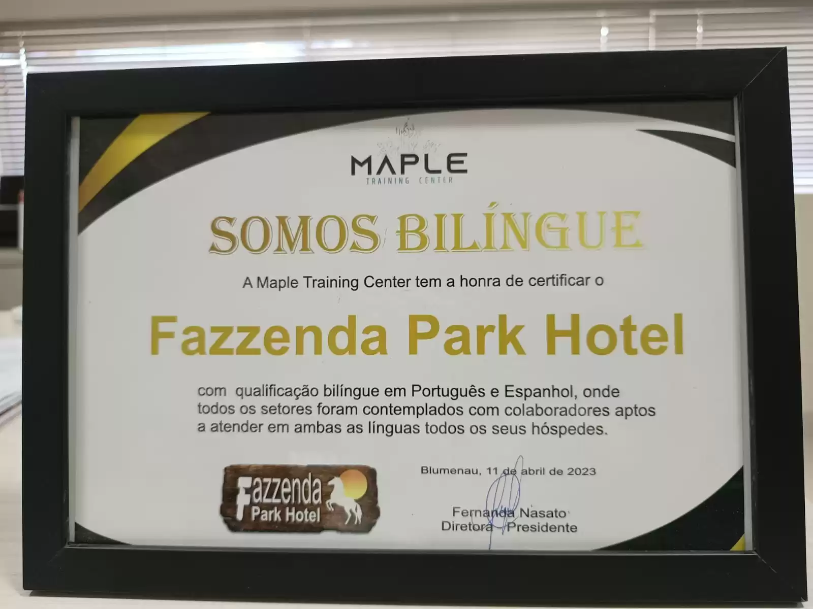 Fazzenda Park Hotel se torna resort bilíngue através de certificação