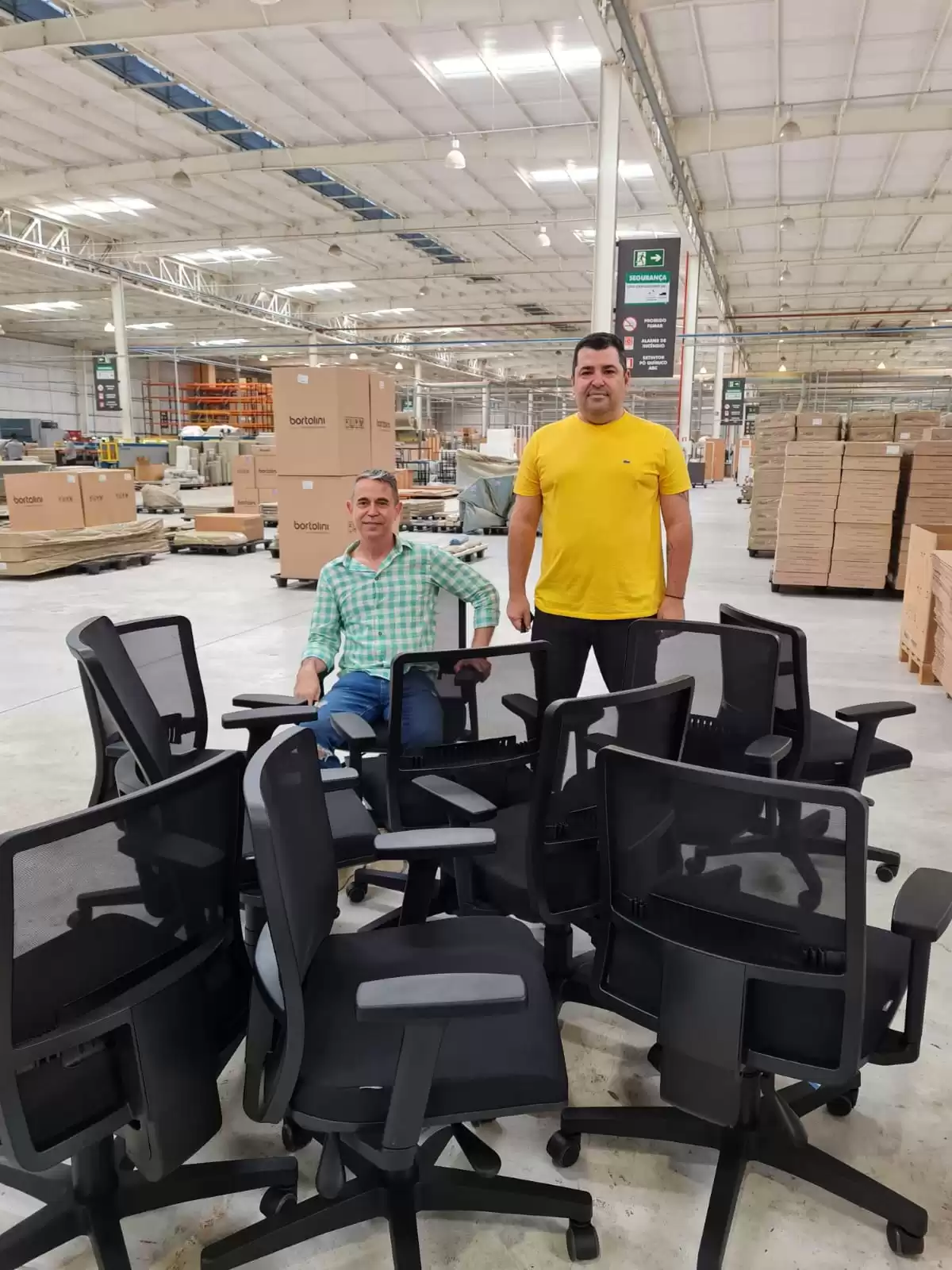 Fermino Concept leva profissionais para a fábrica da Bortolini - Clube do Champanhe