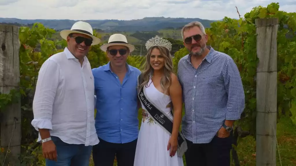 Governador visita Vindima 2020 na Serra Catarinense - Clube do Champanhe