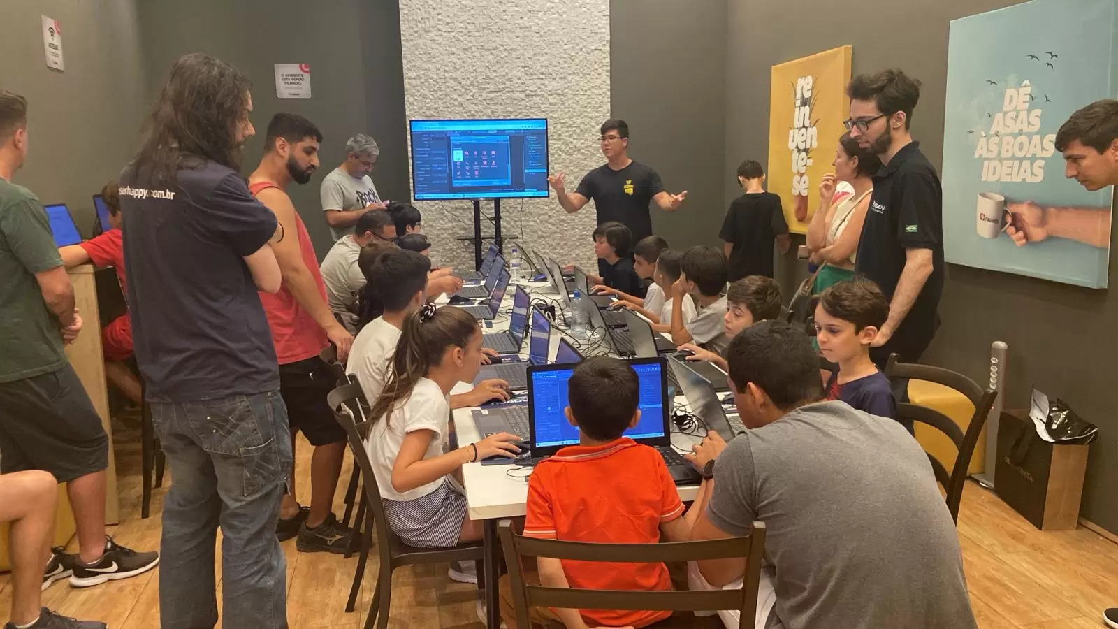 Diversão e tecnologia invadem o Shopping Itaguaçu com eventos gratuitos nos dias 15 e 16 de março - Clube do Champanhe