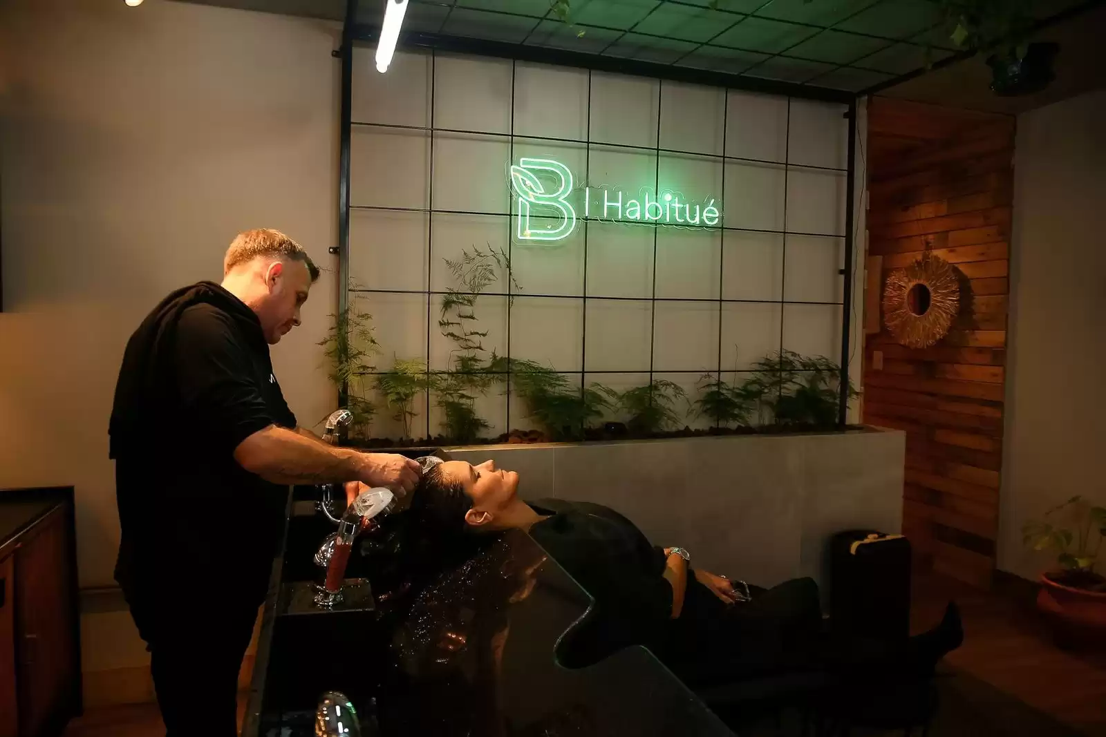 Hair spa com foco em sustentabilidade e tratamentos naturais chega à Praia Brava, em Itajaí