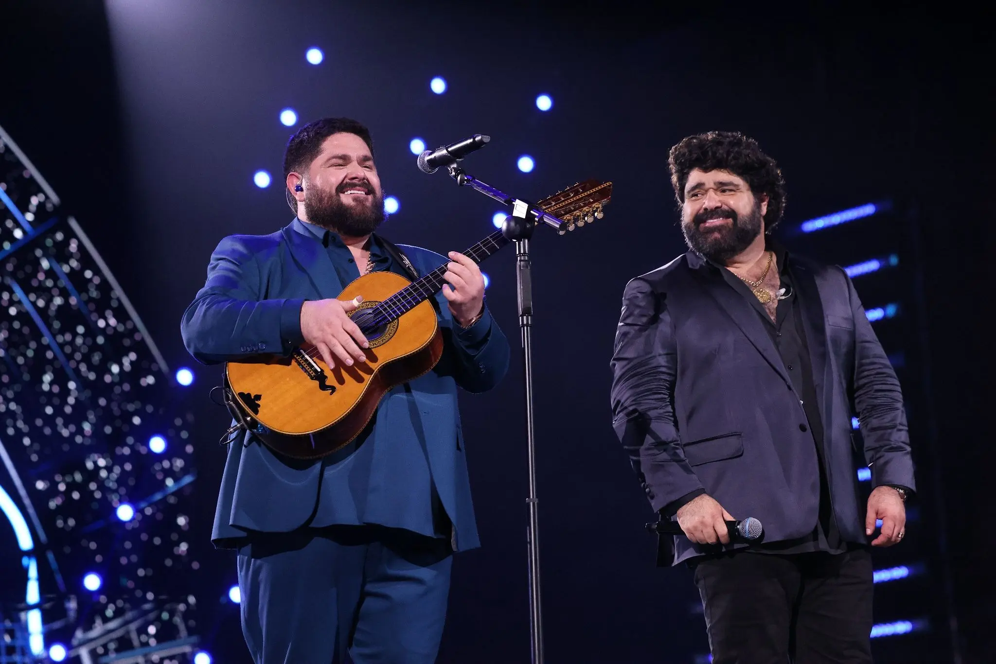 Sexta-feira, 11/9 tem César Menotti & Fabiano celebrando 20 anos de carreira  na Arena Opus 