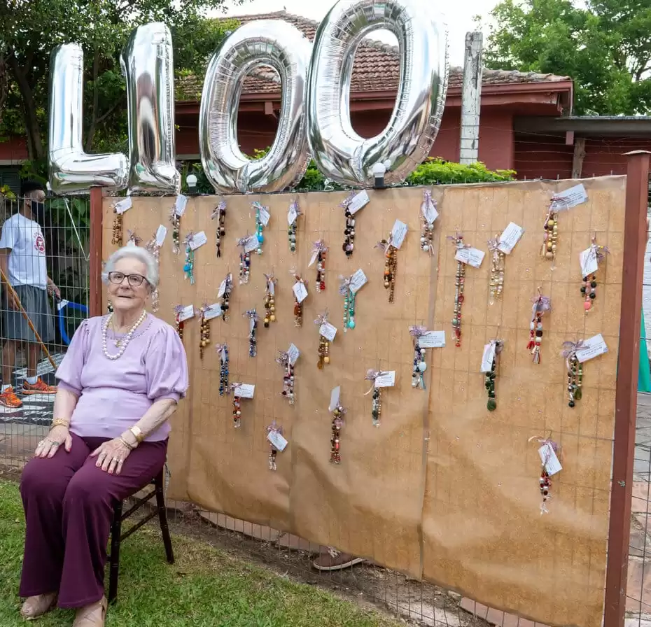 Leda Assumpção Dias comemora 100 anos com festa na residência da Vila Assunção