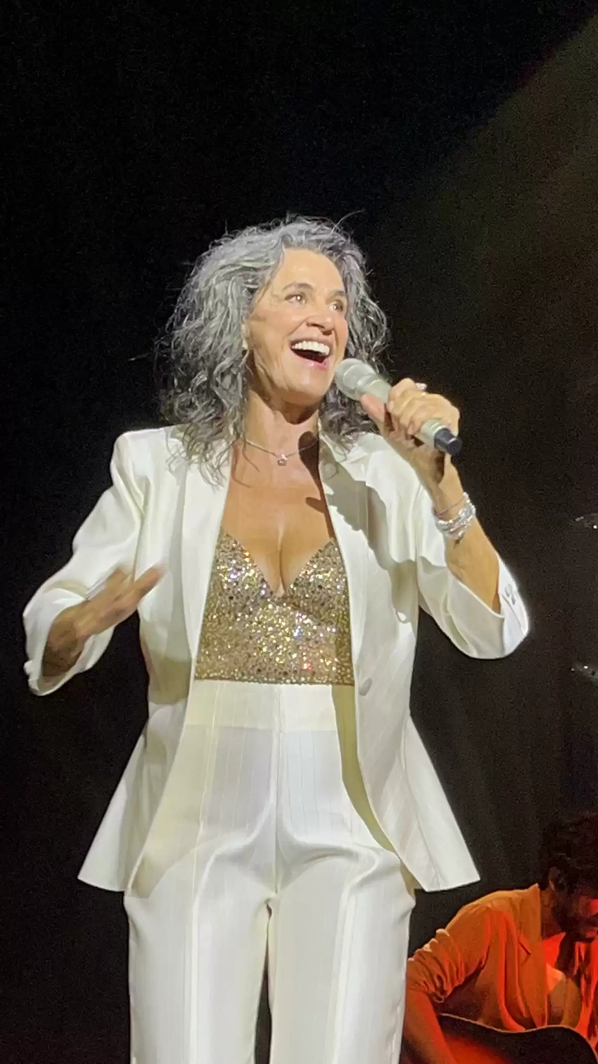 Simone comemora 50 anos de carreira, com show neste sábado, dia 13, em Curitiba