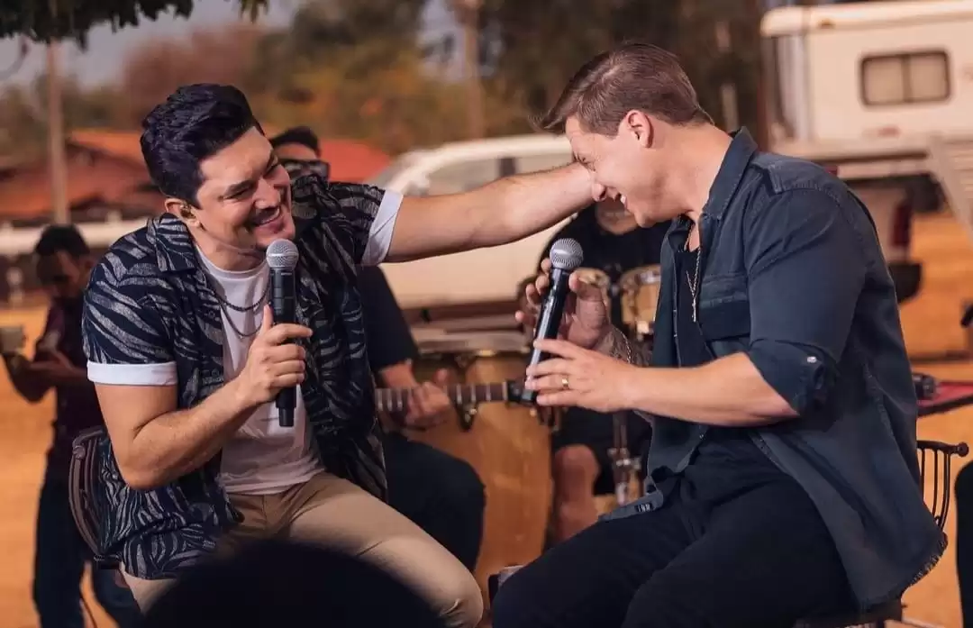 Véspera de feriado em Balneário Camboriú terá show de George Henrique & Rodrigo