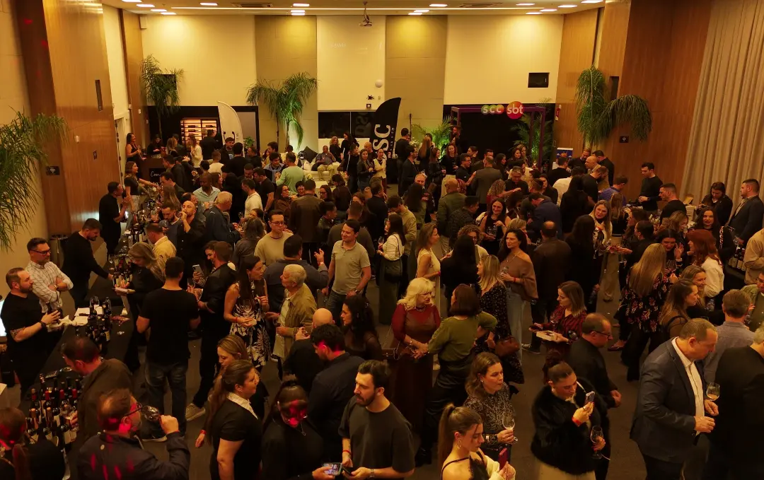 Square Wine Experience reúne cerca de 400 pessoas em experiência de vinho, gastronomia e conexões em Florianópolis