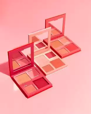 BENEFIT LANÇA PALETAS INSPIRADAS NOS ELEMENTOS TERRA, FOGO E AR