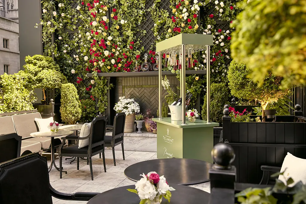 Baccarat Hotel New York Apresenta Novo Terraço Para Celebra O Verão