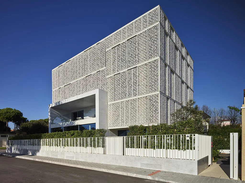 A Casa Maitò projetada pela Marco Casamonti / Archea Associati na Toscana redefine o conceito de luxo contemporâneo