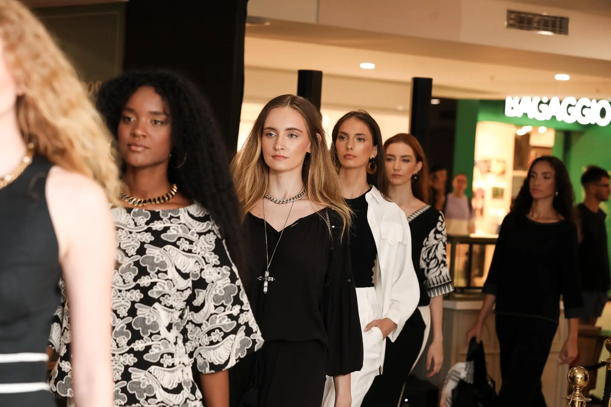 Entre Mulheres 2026 recebe Glória Kalil em um talk sobre moda e liderança feminina