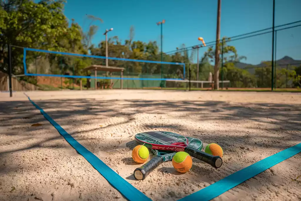 Cinco Hotéis no Brasil que entraram na onda do Beach Tennis 